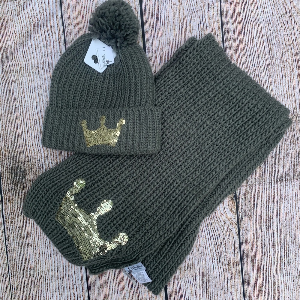 Disney Princess Couture MATCHING HAT SCARF SET!